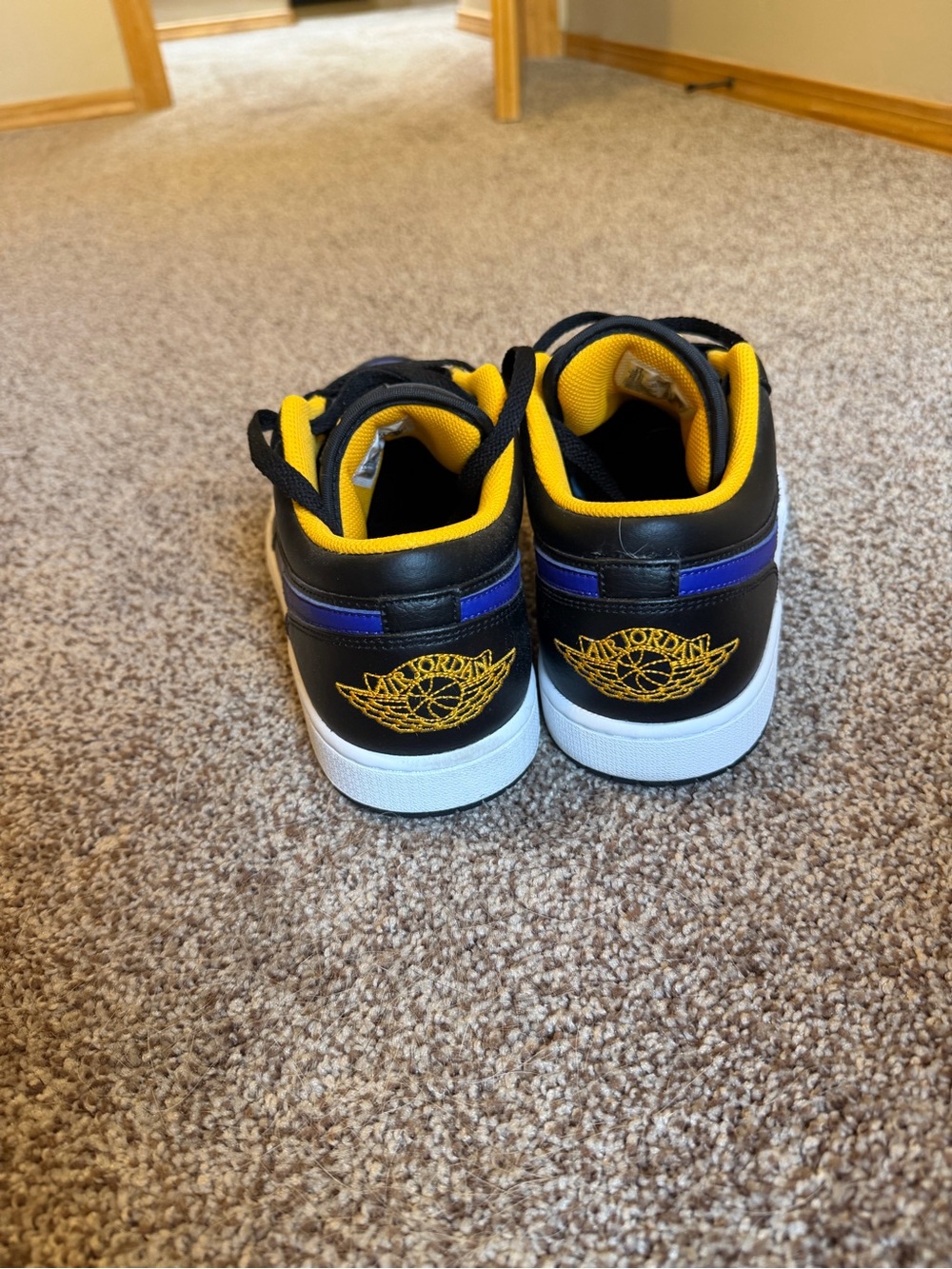Jordan Low-Top Sneakers - Black/Blue/Yellow - Picture 4 of 11